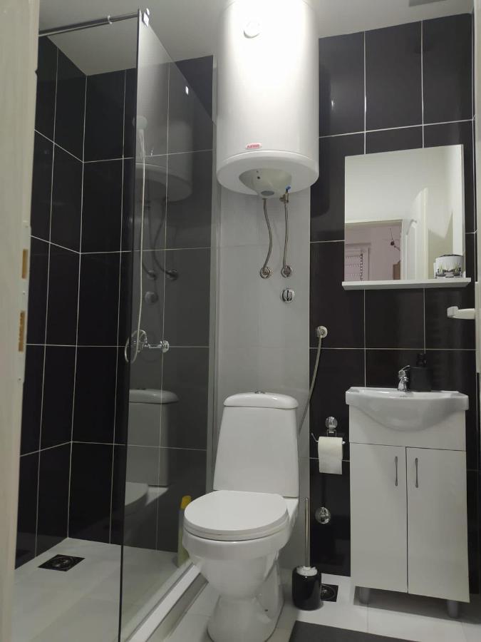 Lotus House Apartamento Zrenjanin Exterior foto