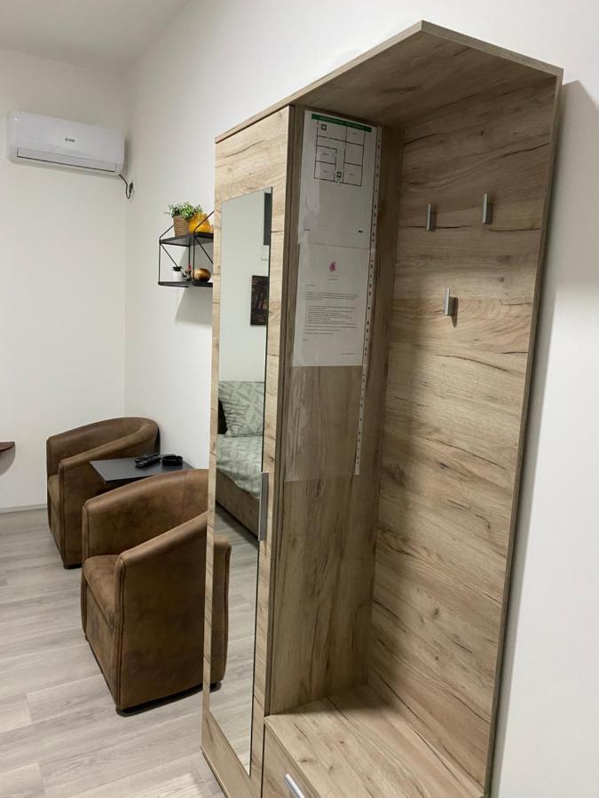 Lotus House Apartamento Zrenjanin Exterior foto