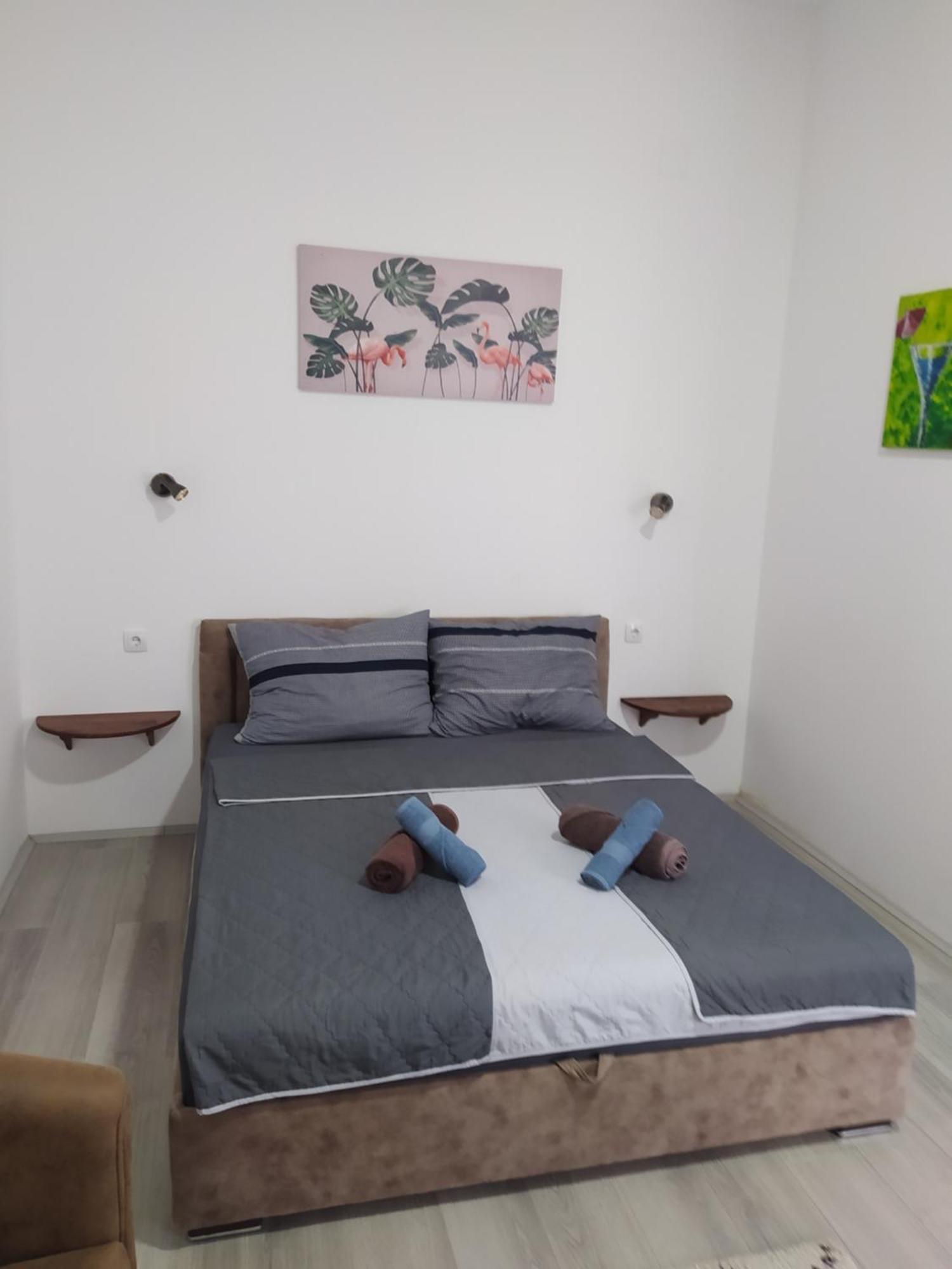 Lotus House Apartamento Zrenjanin Exterior foto