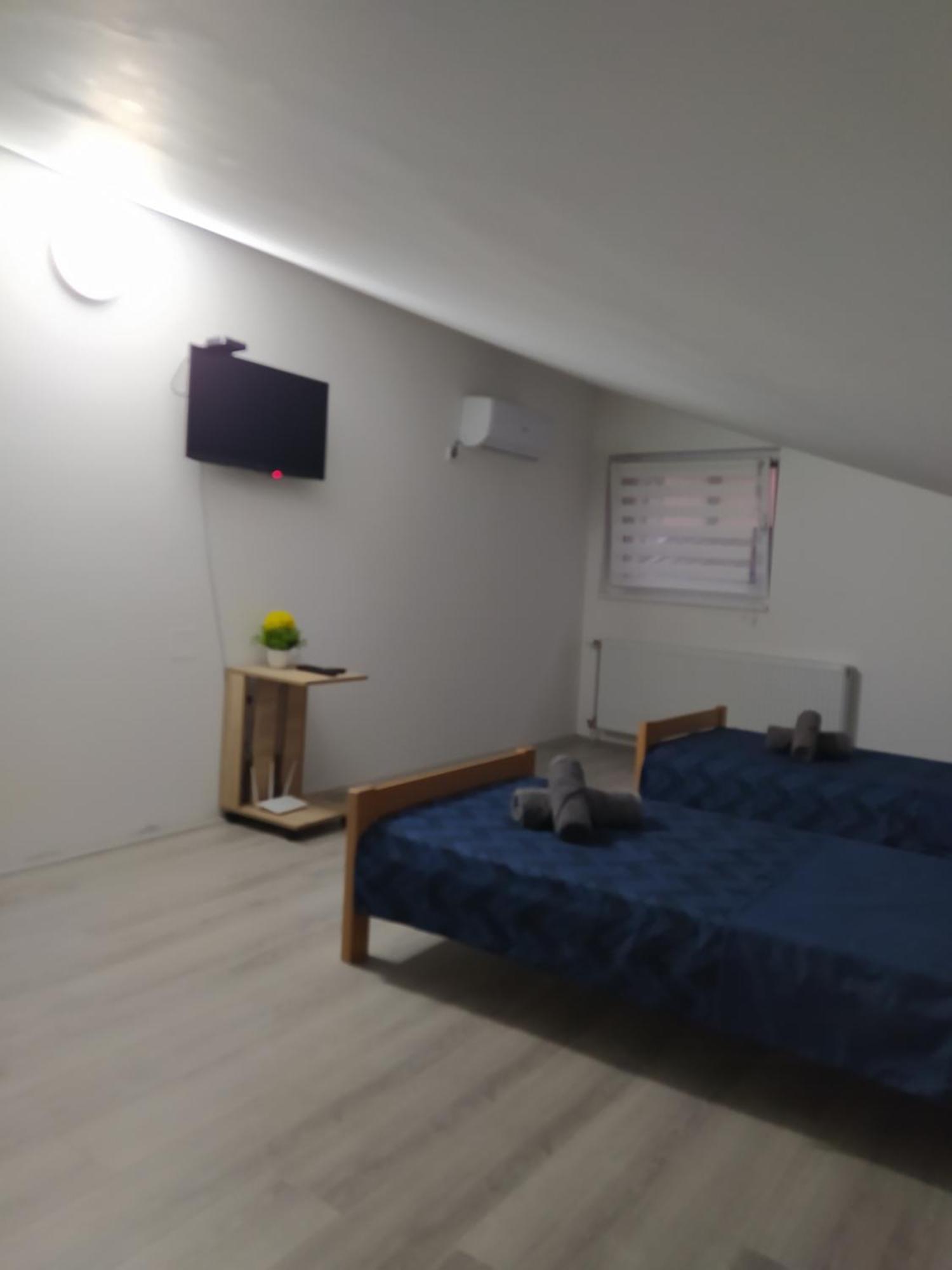 Lotus House Apartamento Zrenjanin Quarto foto